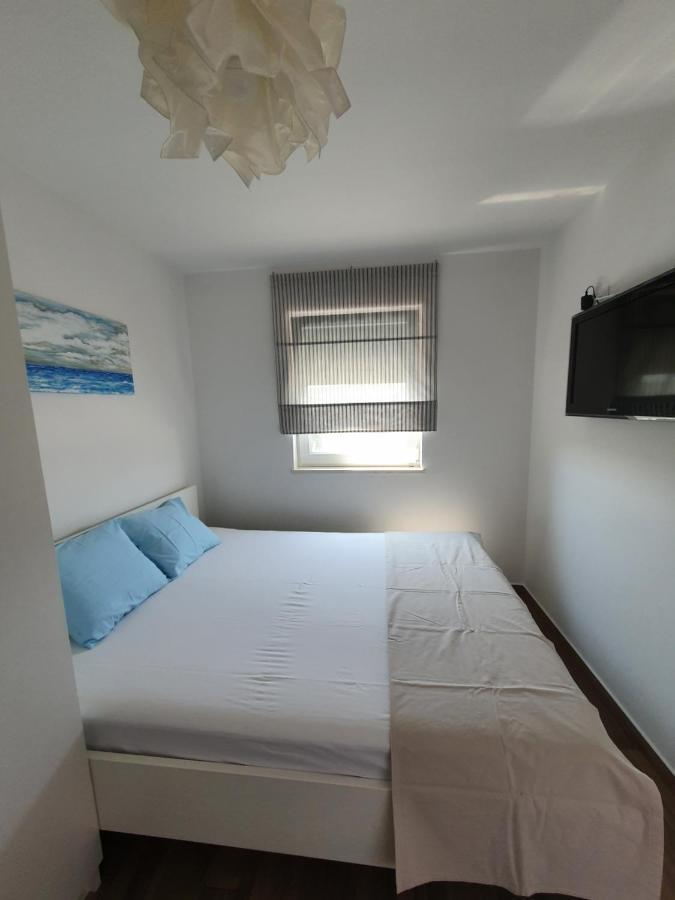 Teo Appartement Čižići Buitenkant foto