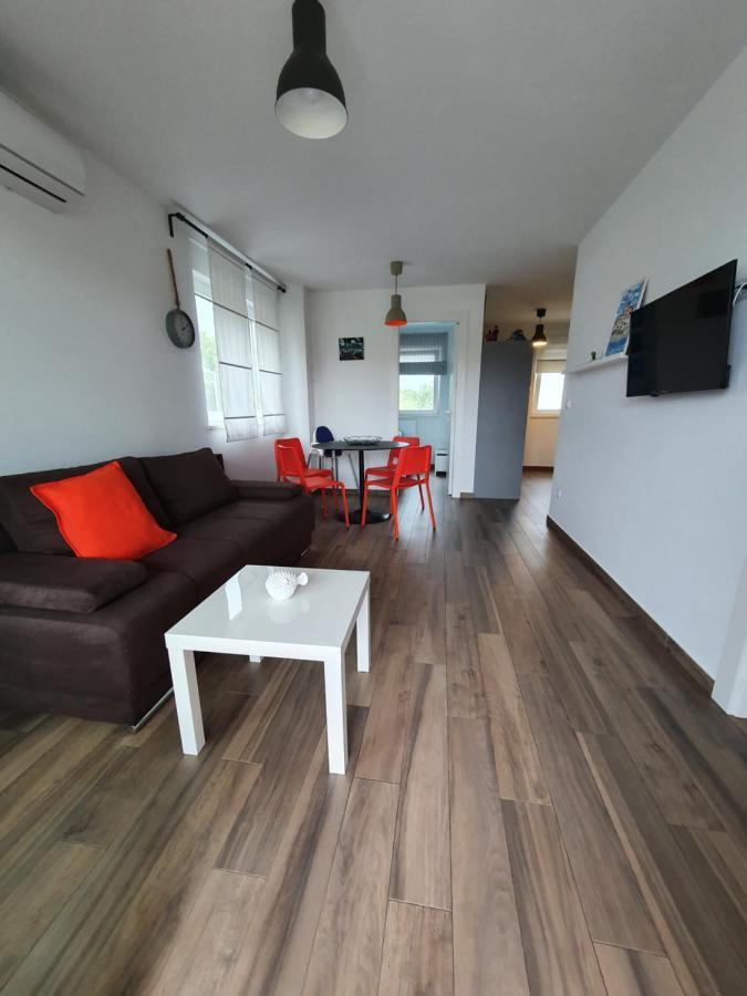 Teo Appartement Čižići Buitenkant foto